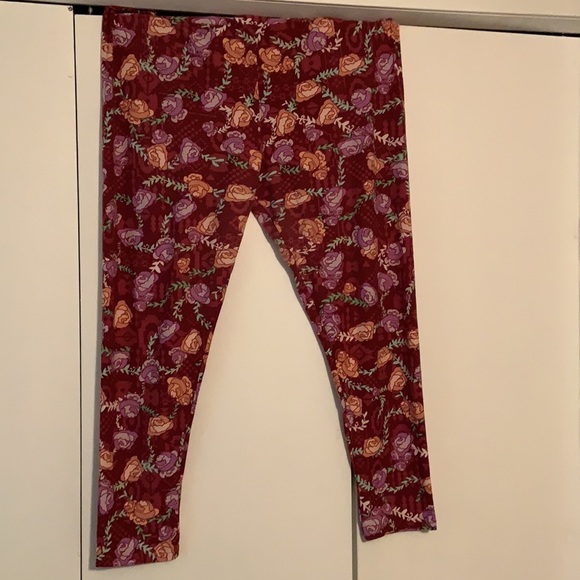 SALE!  $15 EACH or 3 for $35 LuLaRoe TC2 Leggings - Picture 1 of 3